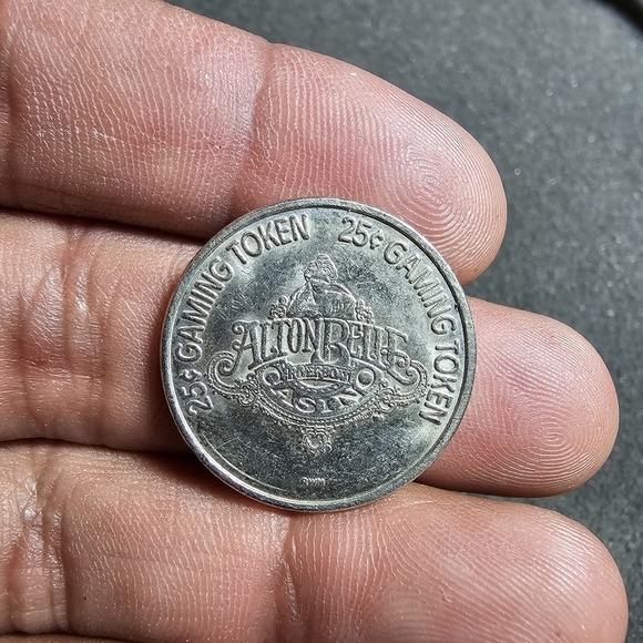 ALTON BELLE RIVERBOAT CASINO ALTON ILLINOIS 25 Cent GAMING TOKEN Coin Collectibl - Picture 1 of 3